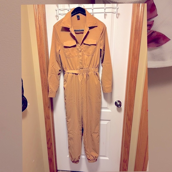 Gorgeous mustard / golden/ tannish utility jumpsuit . Brand new wot - Picture 1 of 4
